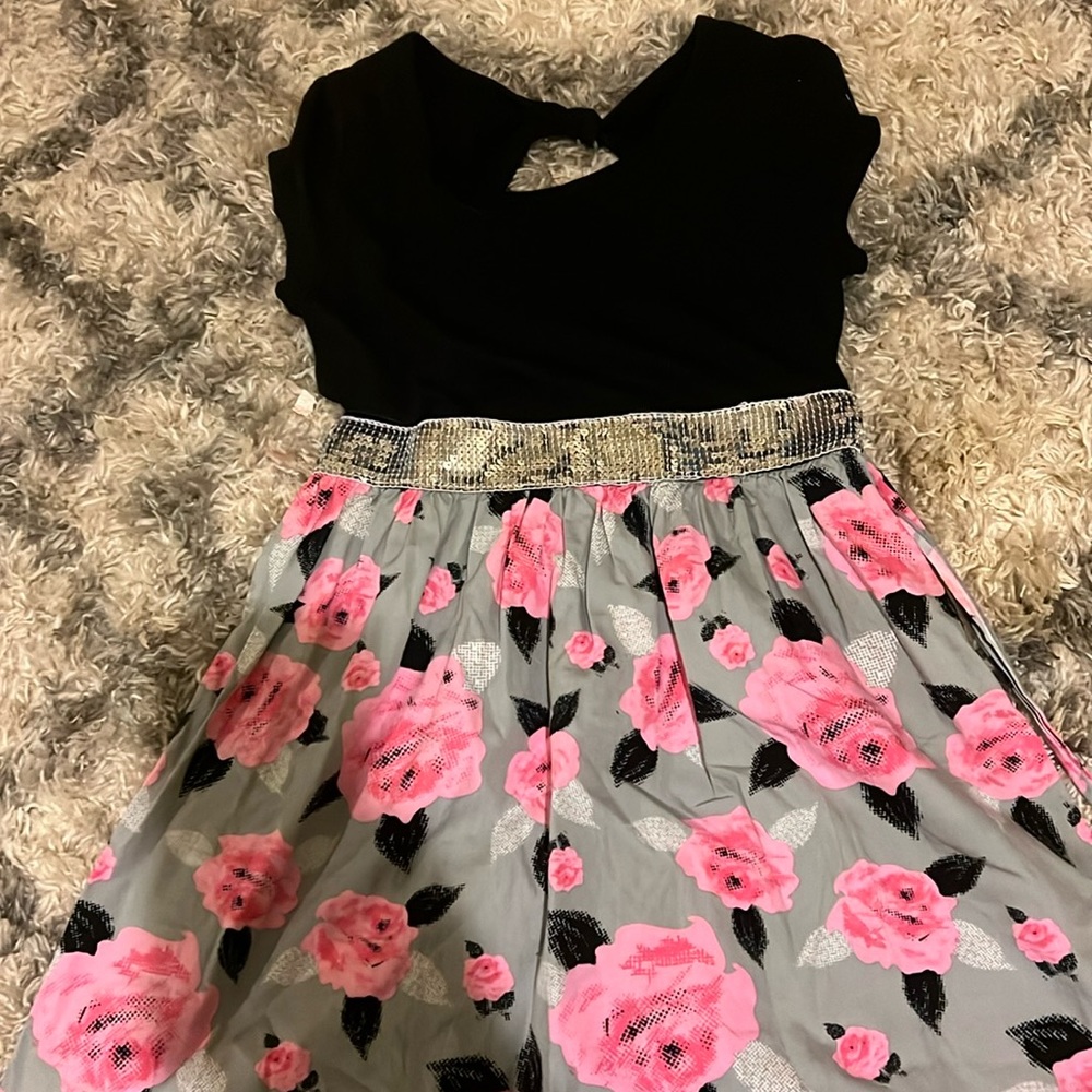Girls dress